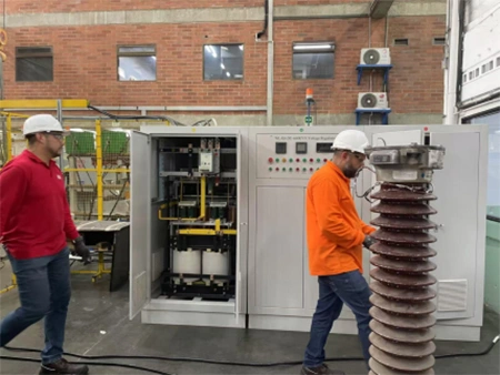 Regulador de voltaje de CA