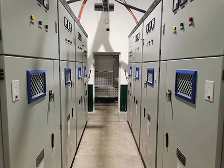 Banco de condensadores de alto voltaje