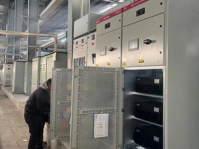 Generador estático de reactiva, bajo voltaje