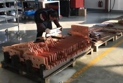 Área de doblado y conformado de metales